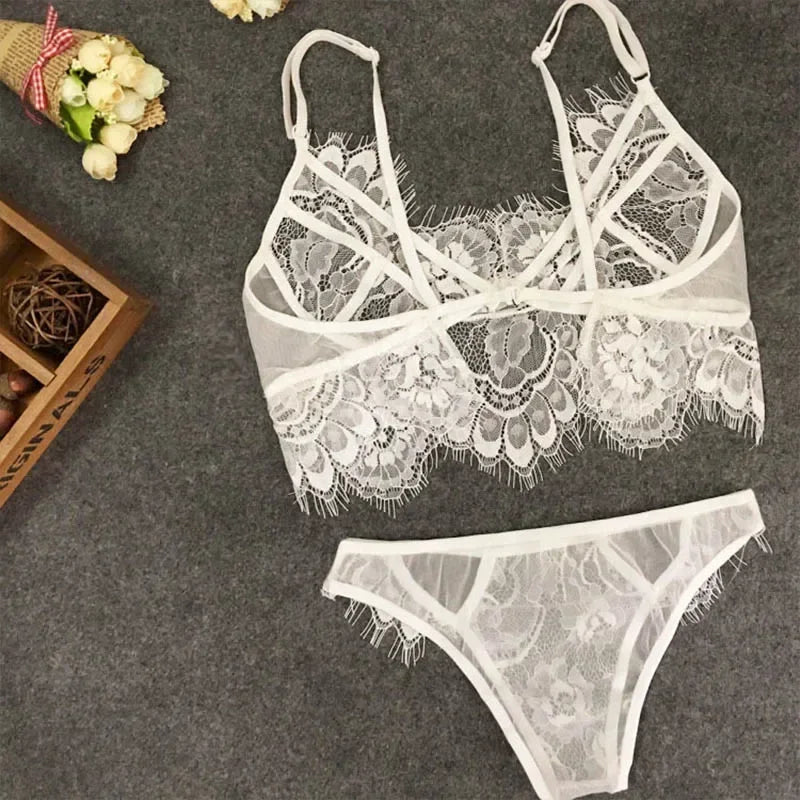 Women's Plus Size Sheer Lace Lingerie Set – Bra, Panty & Thong